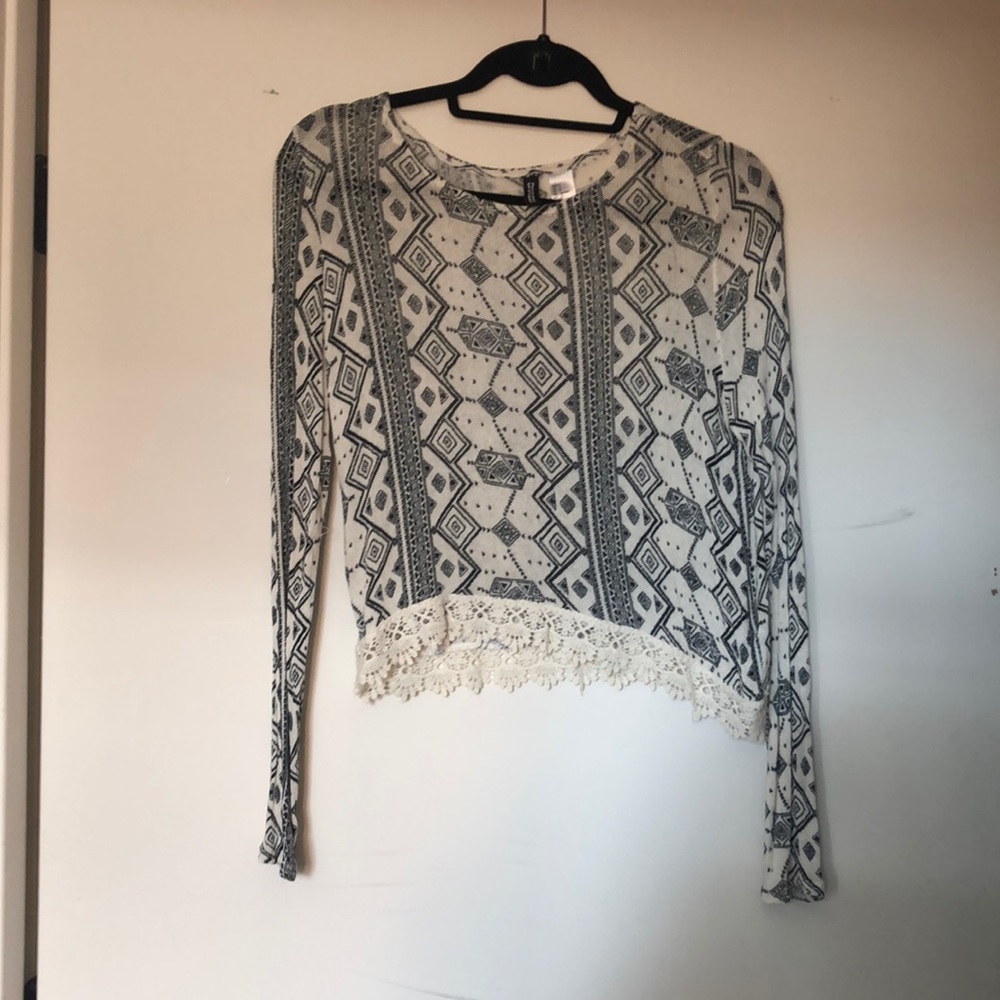 H+M Patterned Cropped Sweater